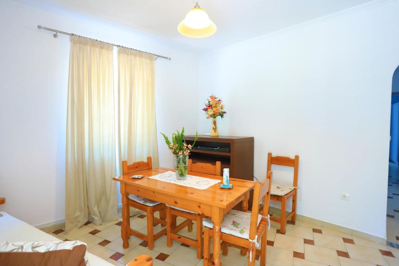 Alexandra Apartment Niszáki Kültér fotó